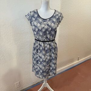 LOFT Navy and White Floral Midi Dress Size 4 Romantic Cottage Feminine Casual